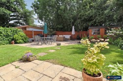 Dickens Close, Galley Common, Nuneaton, CV10 9SQ