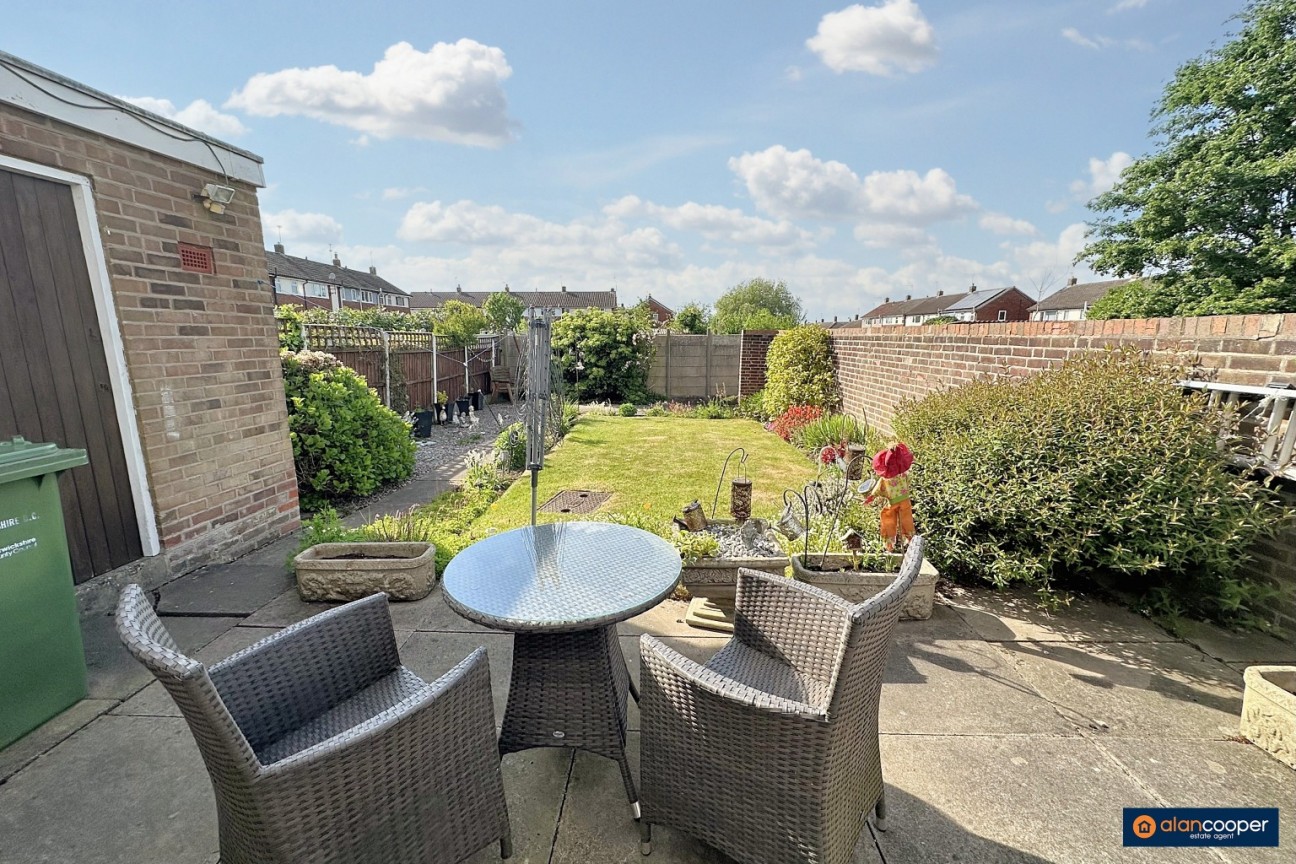 York Avenue, Atherstone, CV9 3DB