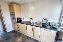 York Avenue, Atherstone, CV9 3DB