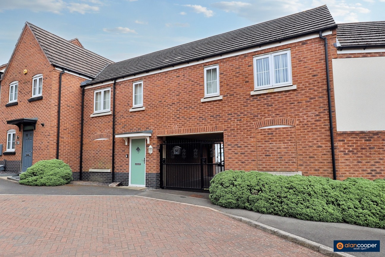 Cowburn Lane, Nuneaton, CV10 9FS