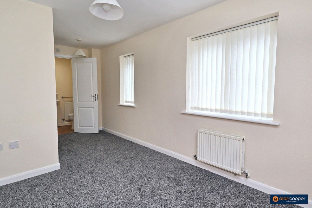 Cowburn Lane, Nuneaton, CV10 9FS
