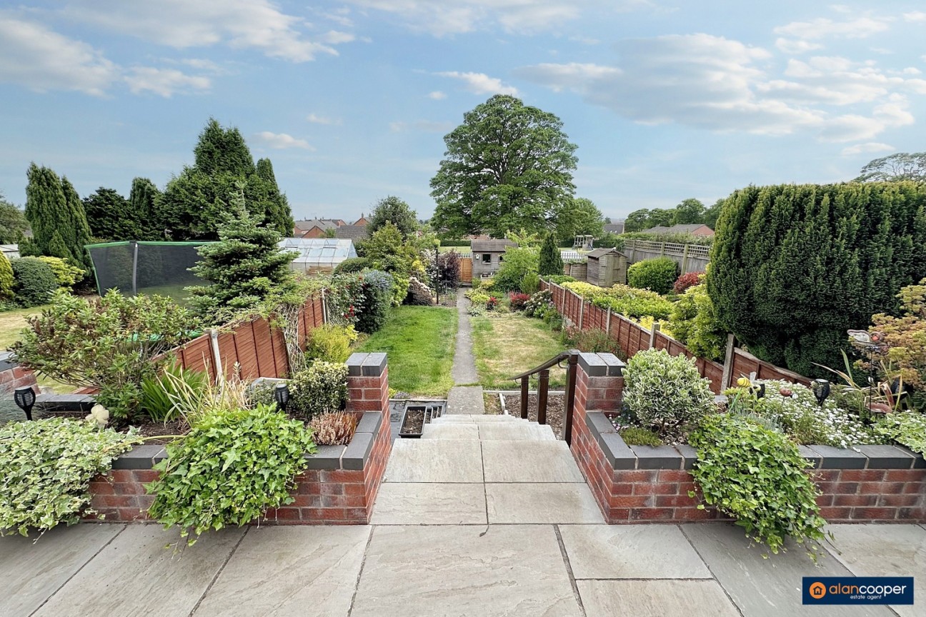 Camp Hill Road, Nuneaton, CV10 0JU
