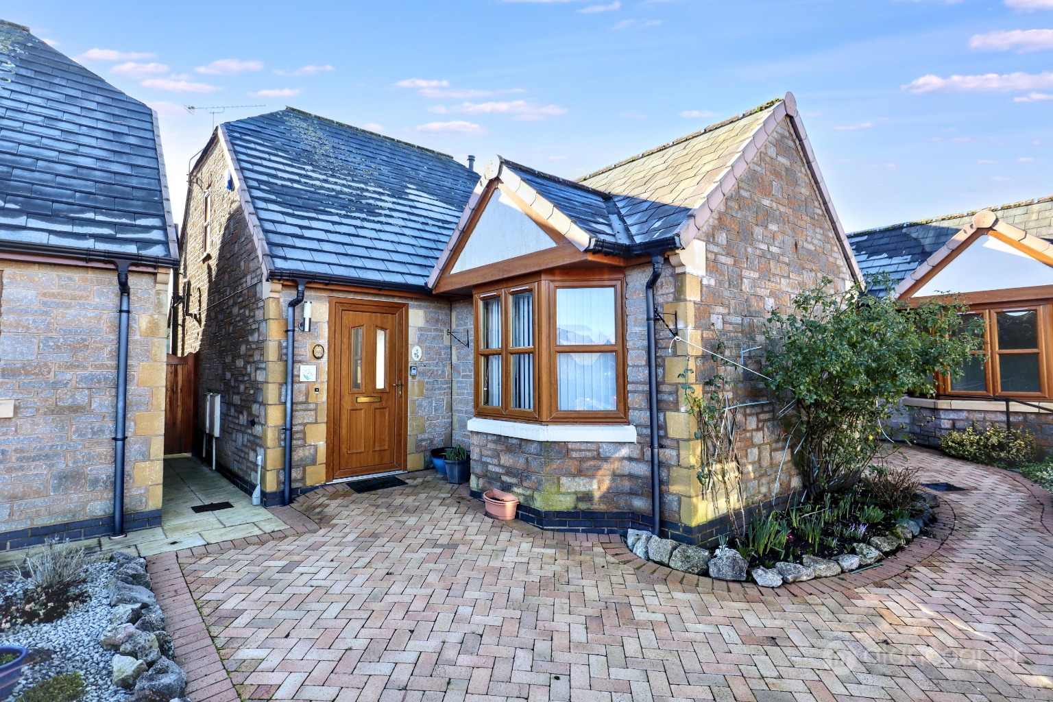 Arbury Garth, Stockingford, Nuneaton, CV10 8LA