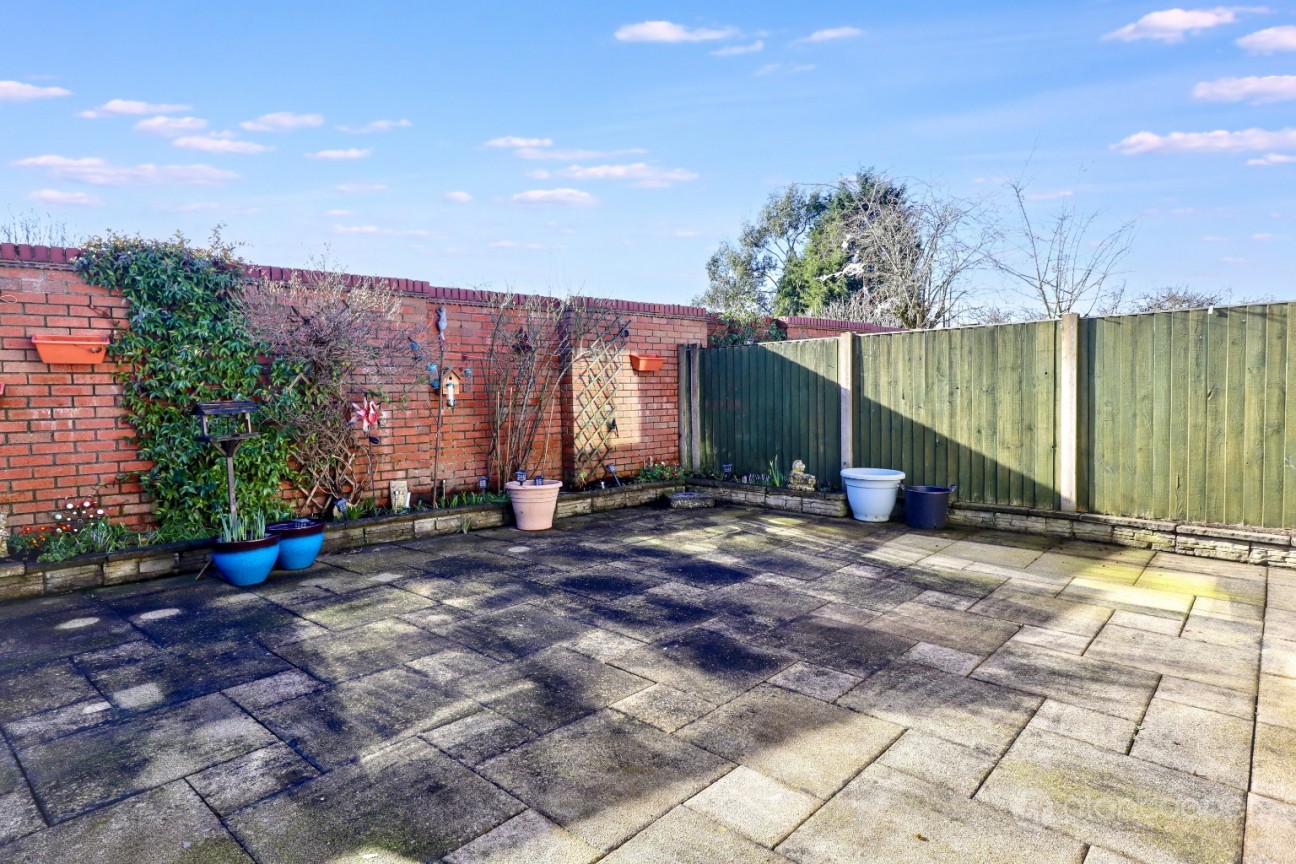 Arbury Garth, Stockingford, Nuneaton, CV10 8LA