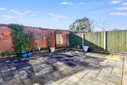 Arbury Garth, Stockingford, Nuneaton, CV10 8LA