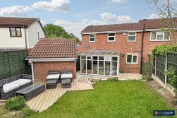Frensham Drive, Poplar Farm, Nuneaton, CV10 9QL
