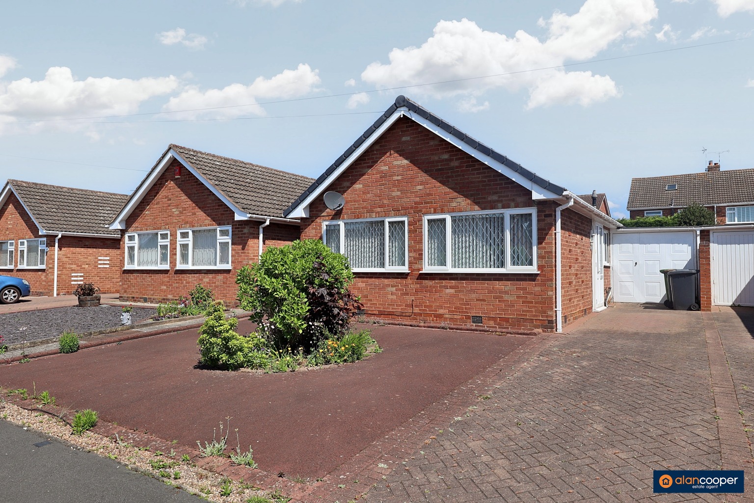 Leyland Road, Bulkington, Bedworth, CV12 9LW