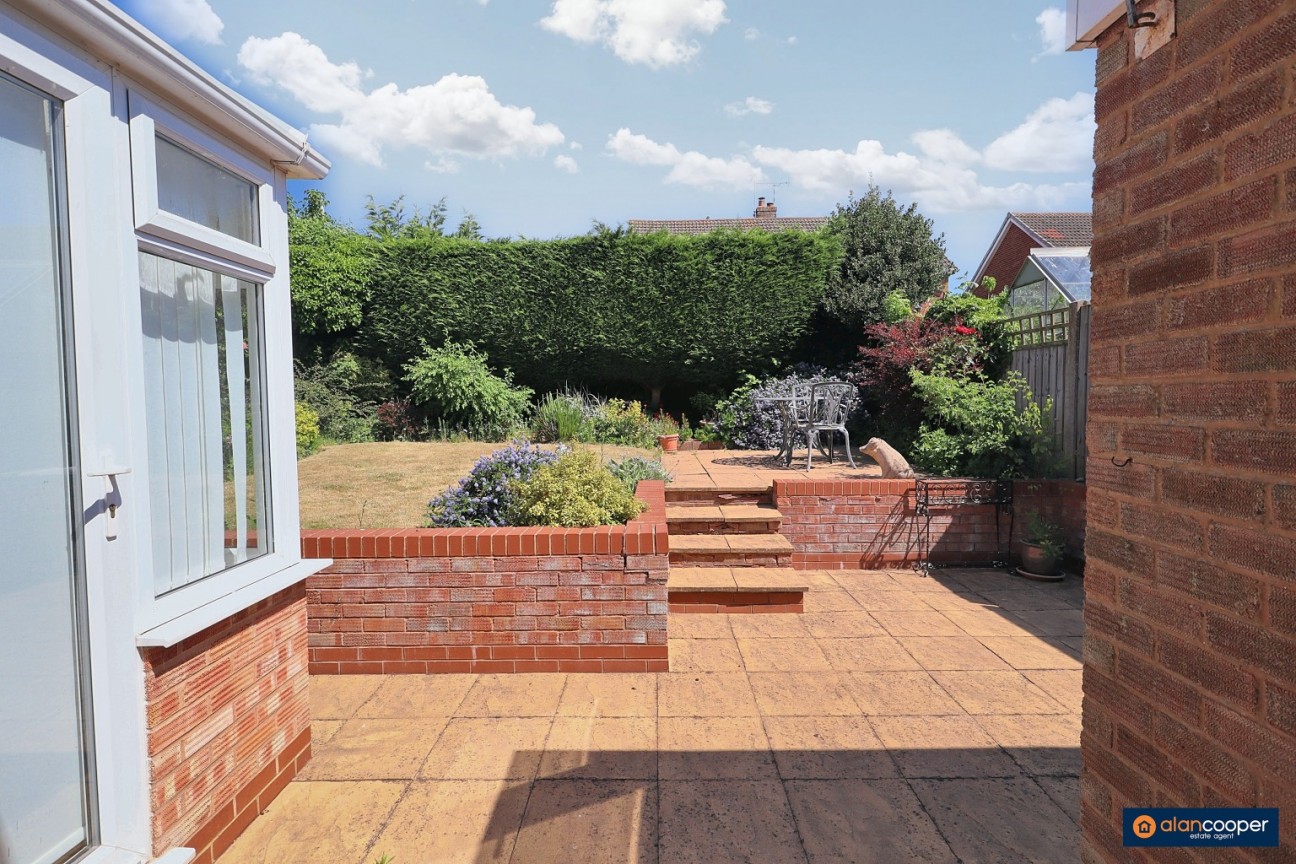 Leyland Road, Bulkington, Bedworth, CV12 9LW