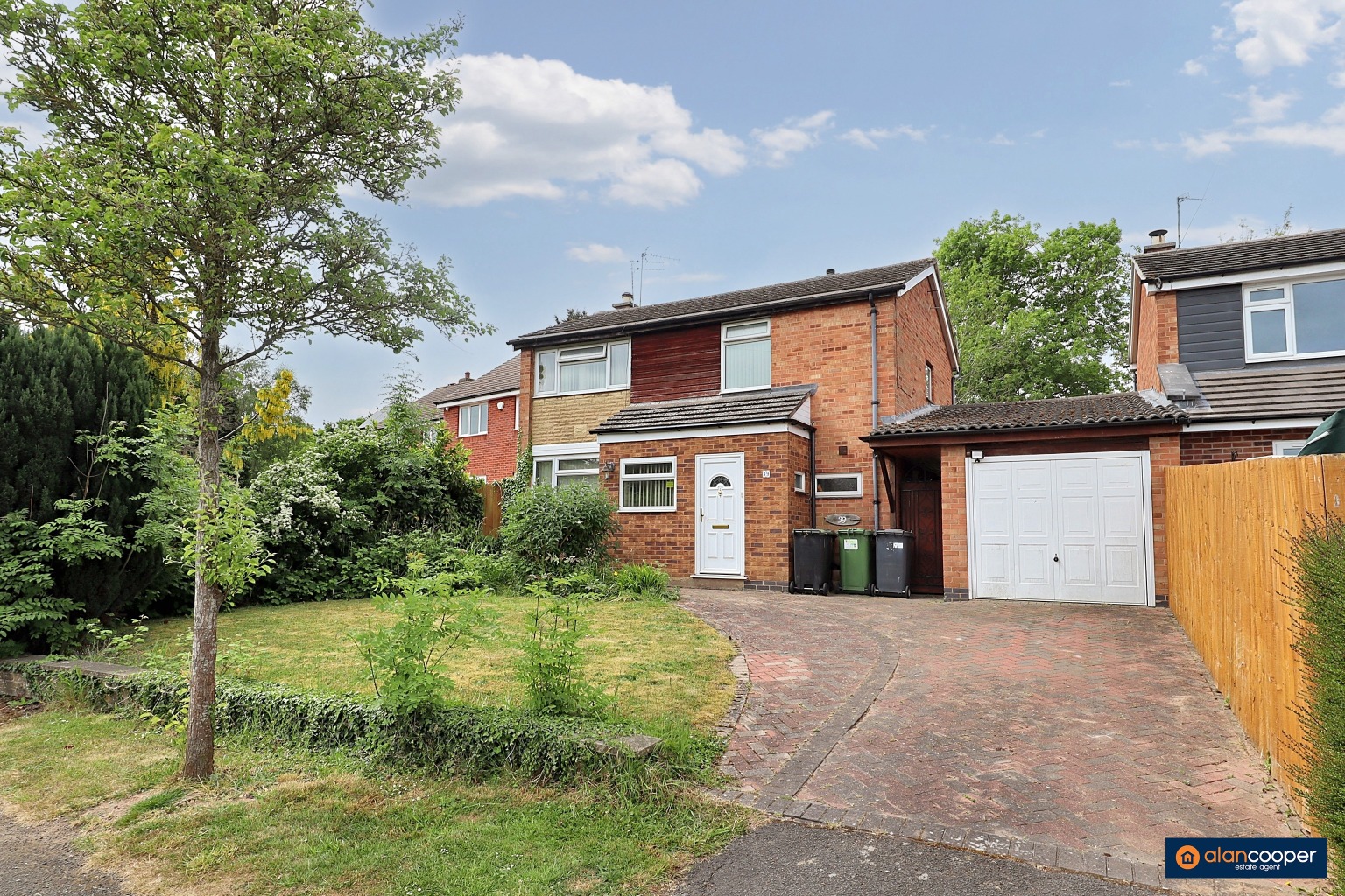 Winchester Avenue, Weddington, Nuneaton, CV10 0DS