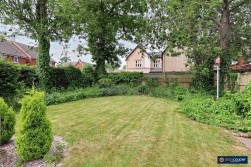 Winchester Avenue, Weddington, Nuneaton, CV10 0DS