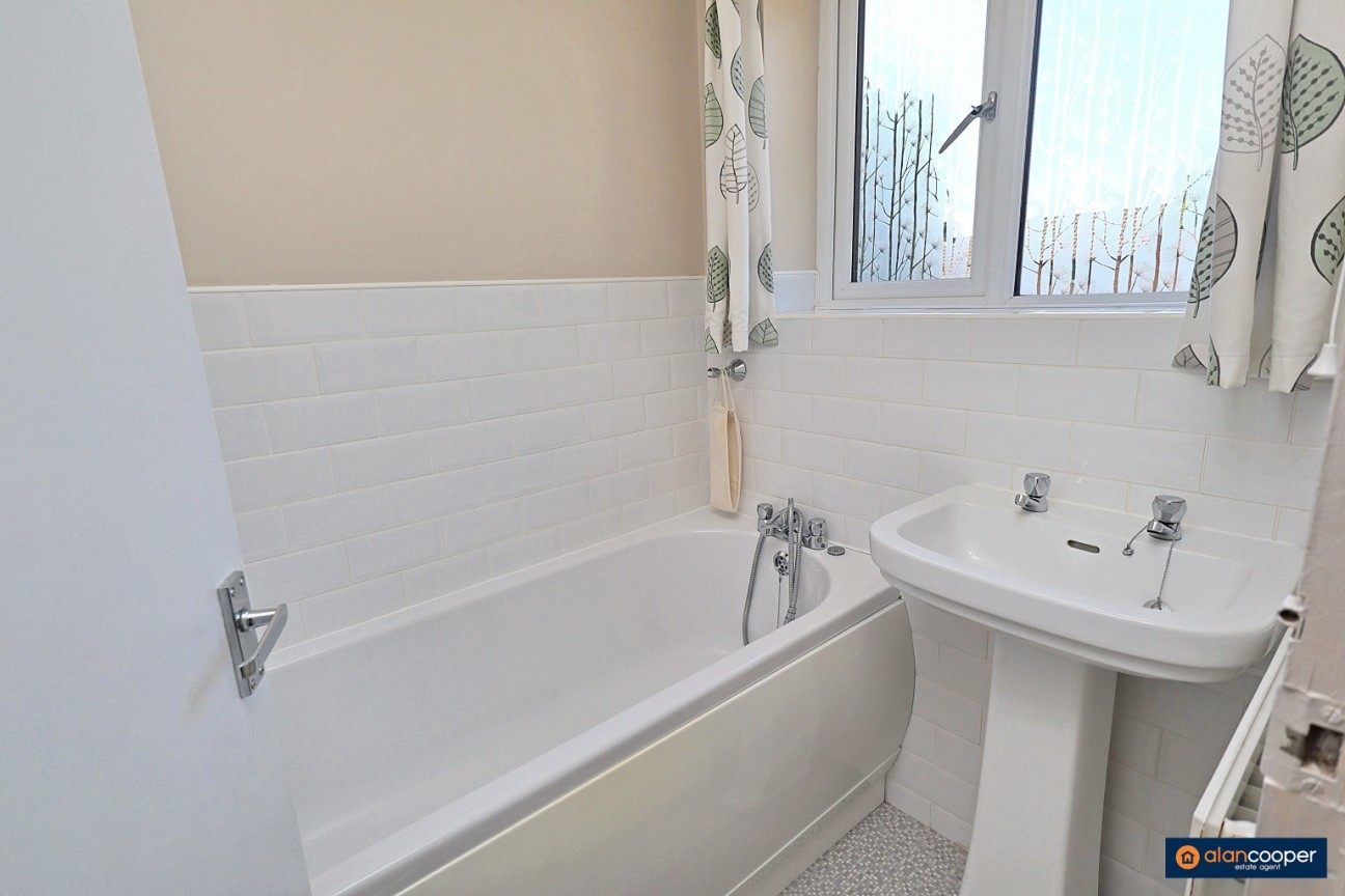 Cherry Tree Avenue, Nuneaton, CV10 9BD