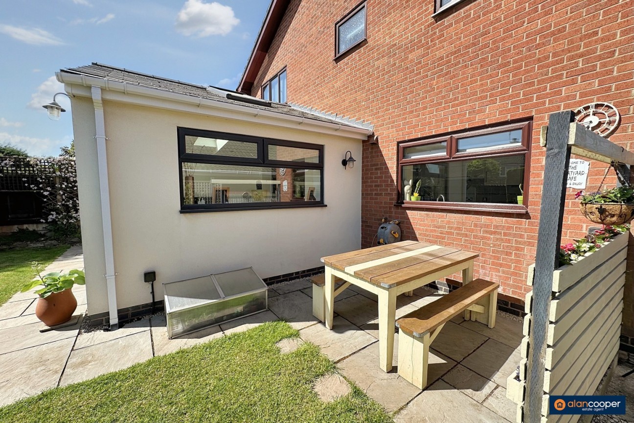 Rainsbrook Drive, Whitestone, Nuneaton, CV11 6UE