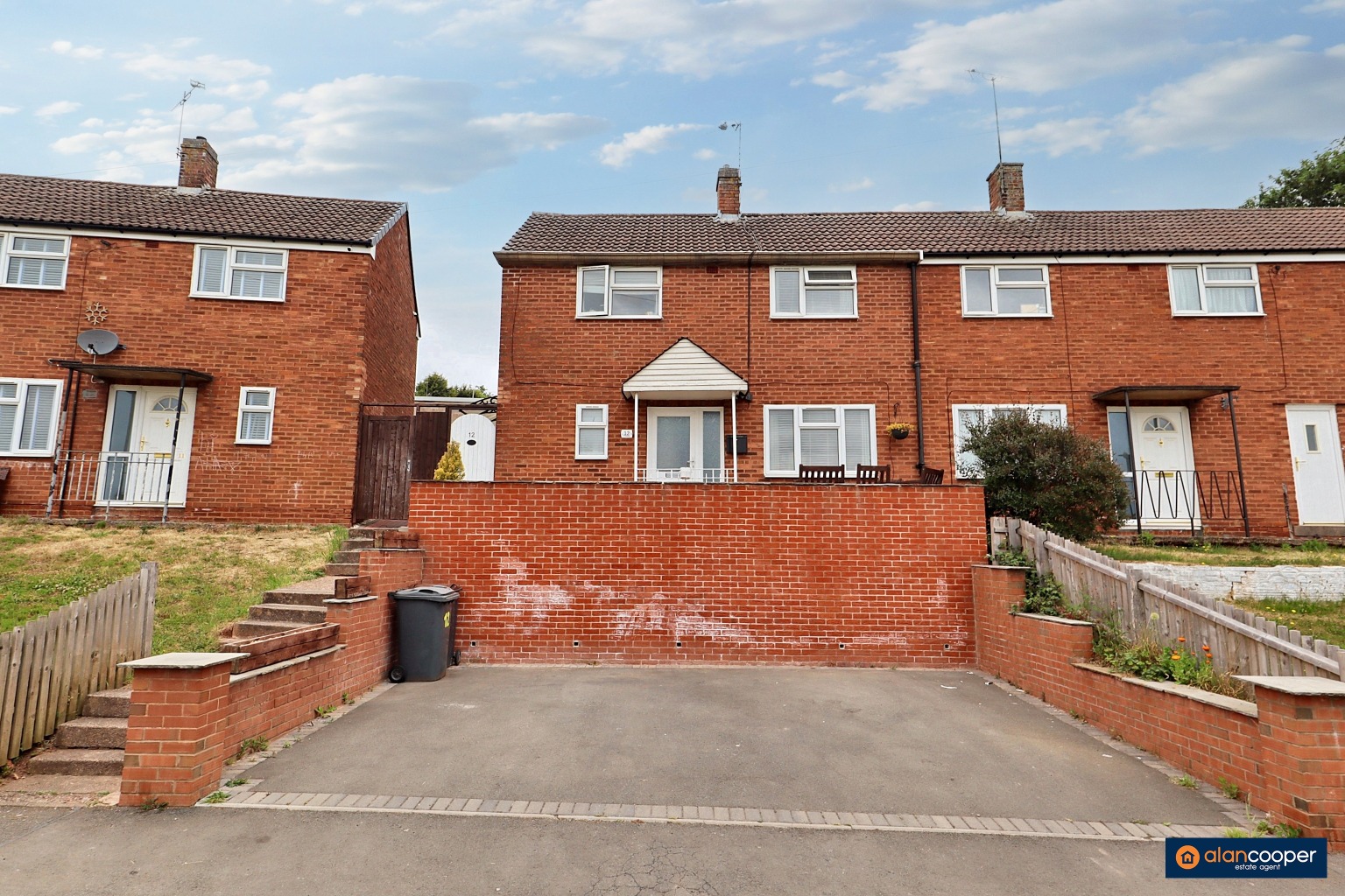 Willow Road, Nuneaton, CV10 9BJ