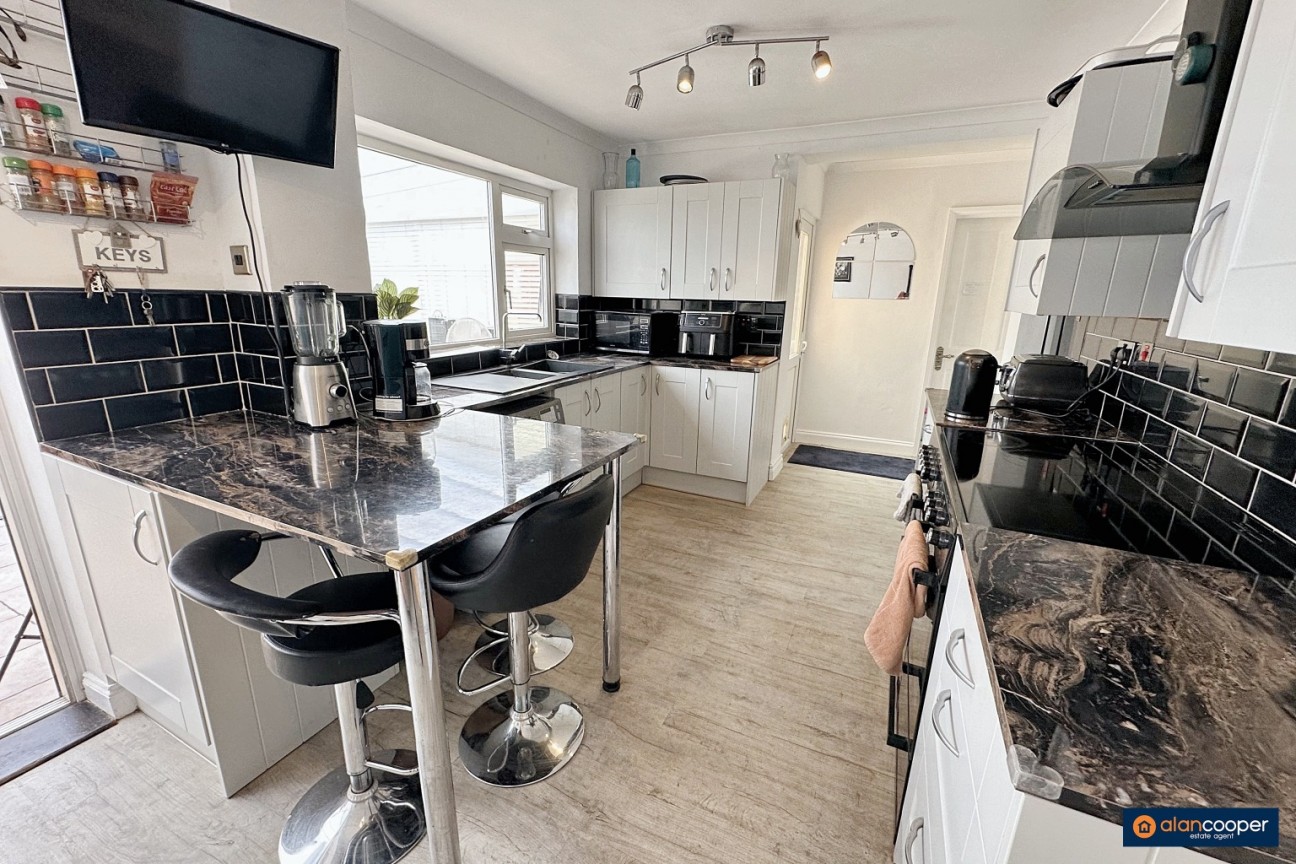 Pennine Way, Church Farm, Nuneaton, CV10 8PW