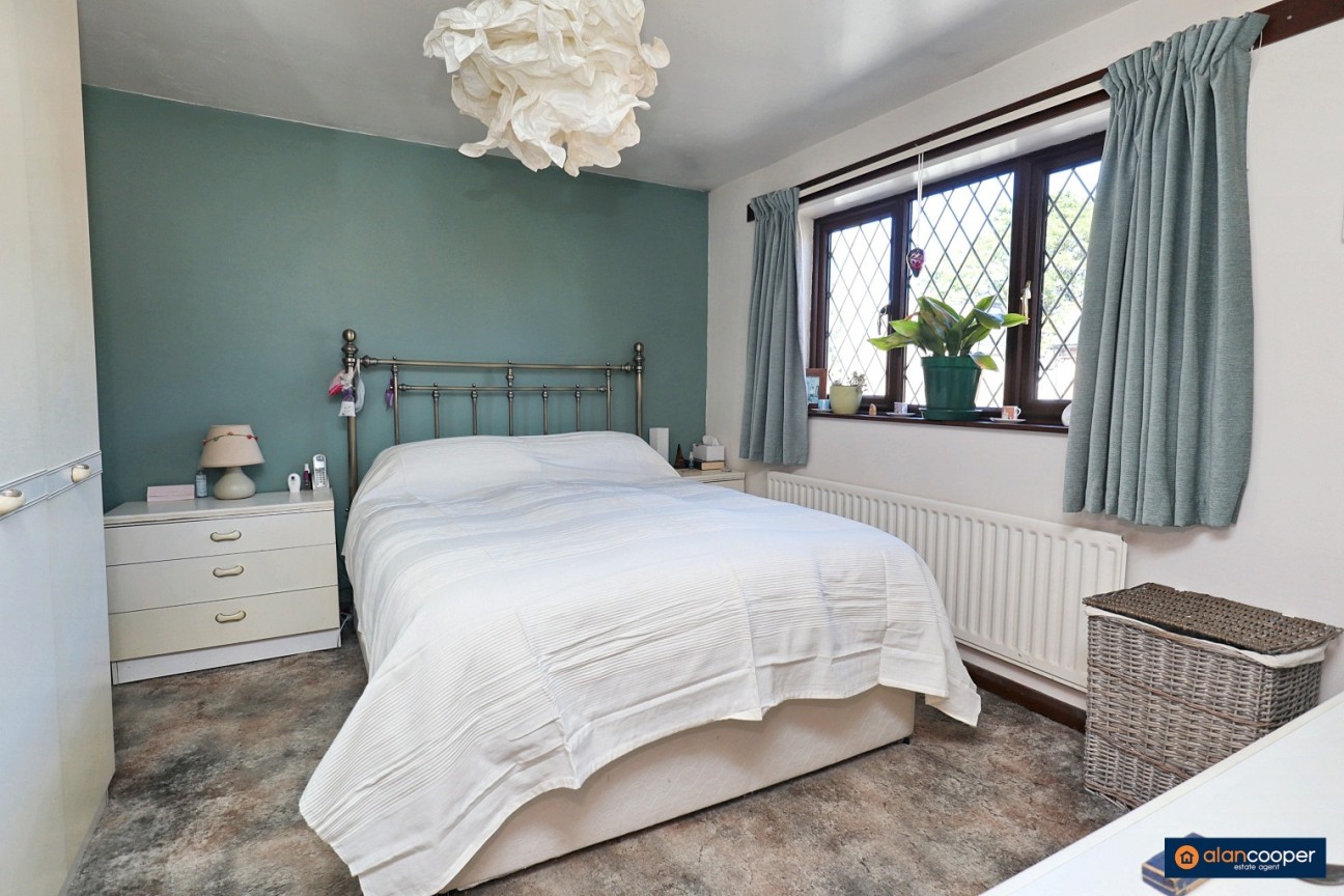 Church Street, Bulkington, CV12 9NL