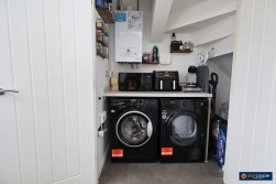 Macaw Close, Galley Common, Nuneaton, CV10 9TX
