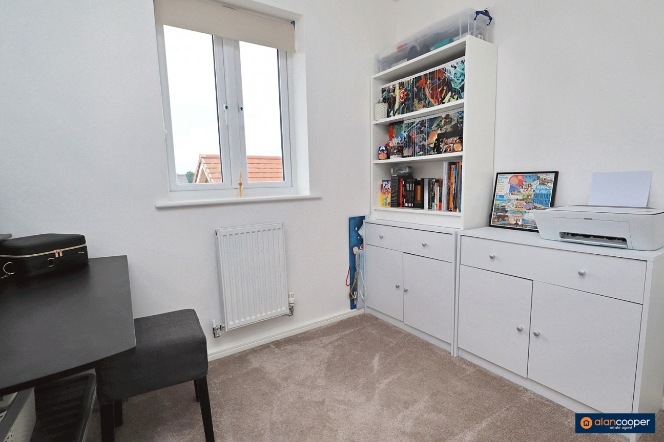 Macaw Close, Galley Common, Nuneaton, CV10 9TX