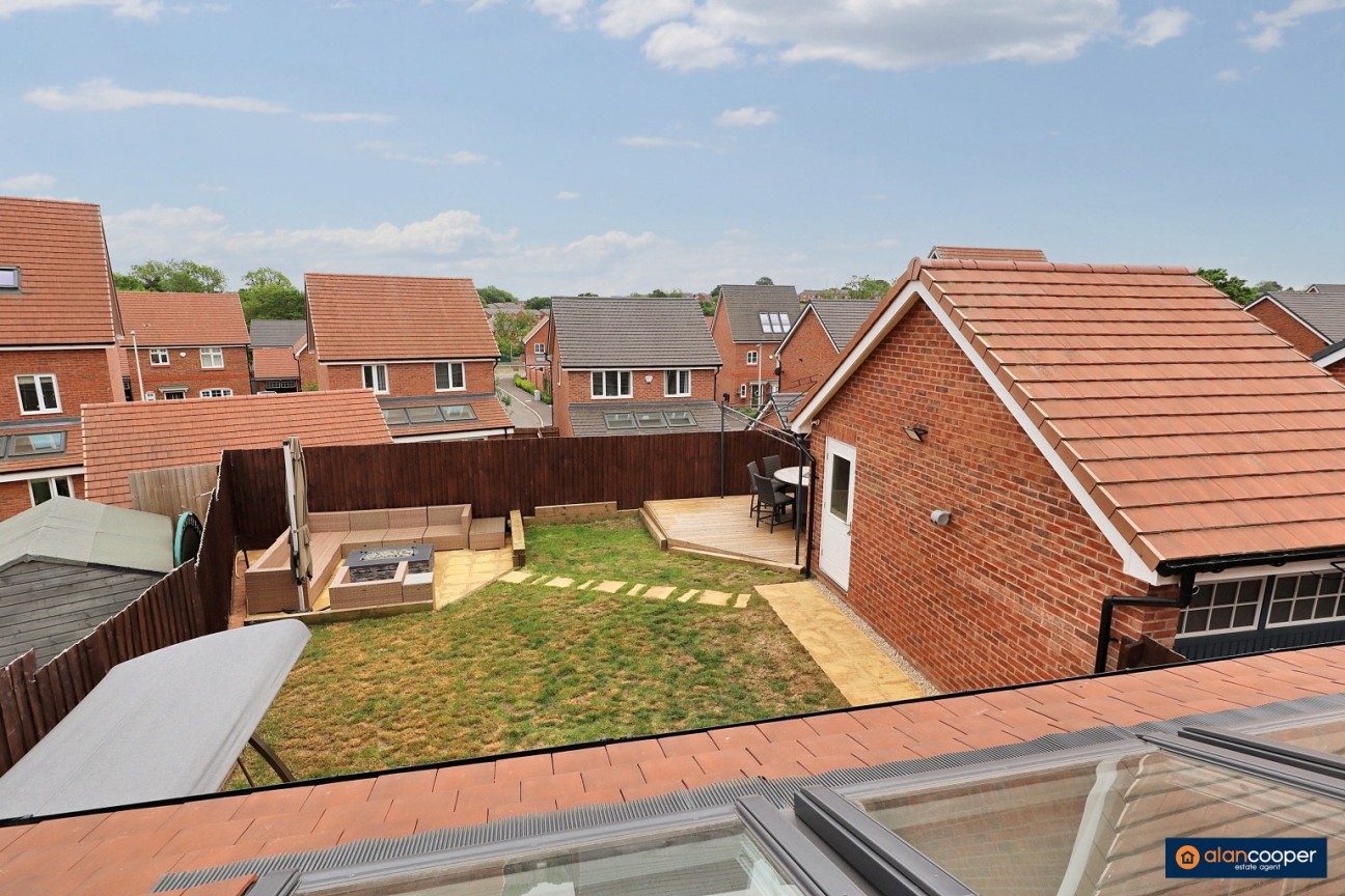 Macaw Close, Galley Common, Nuneaton, CV10 9TX
