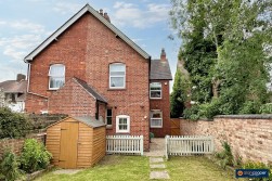 Manor Court Road, Nuneaton, CV11 5HG