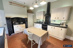 Manor Court Road, Nuneaton, CV11 5HG