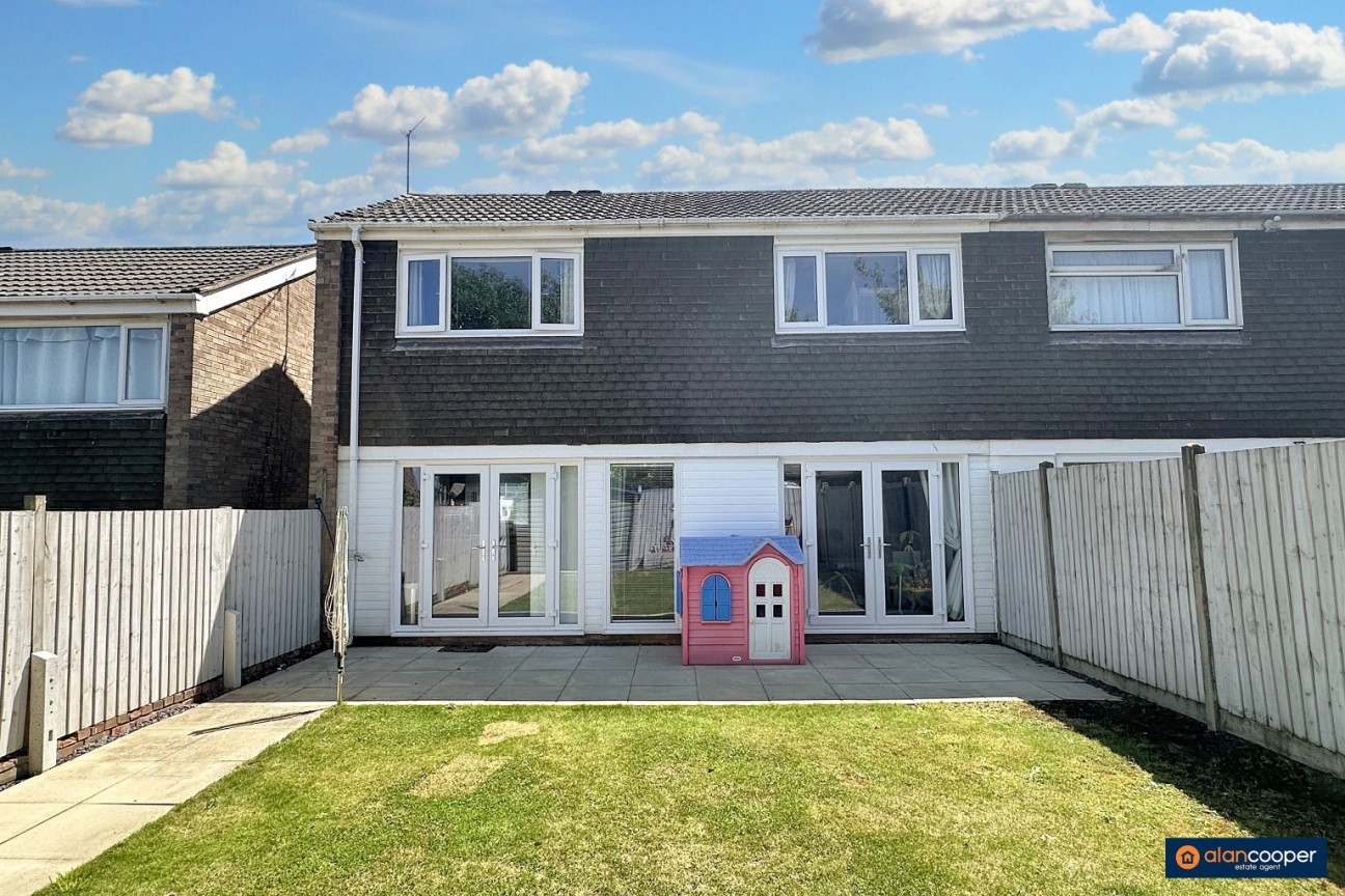 Stroma Way, Glendale, Nuneaton, CV10 7LR