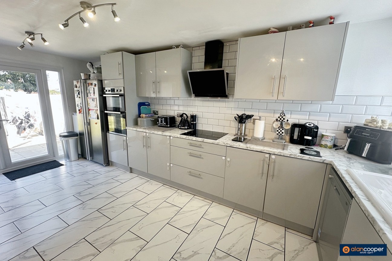 Stroma Way, Glendale, Nuneaton, CV10 7LR