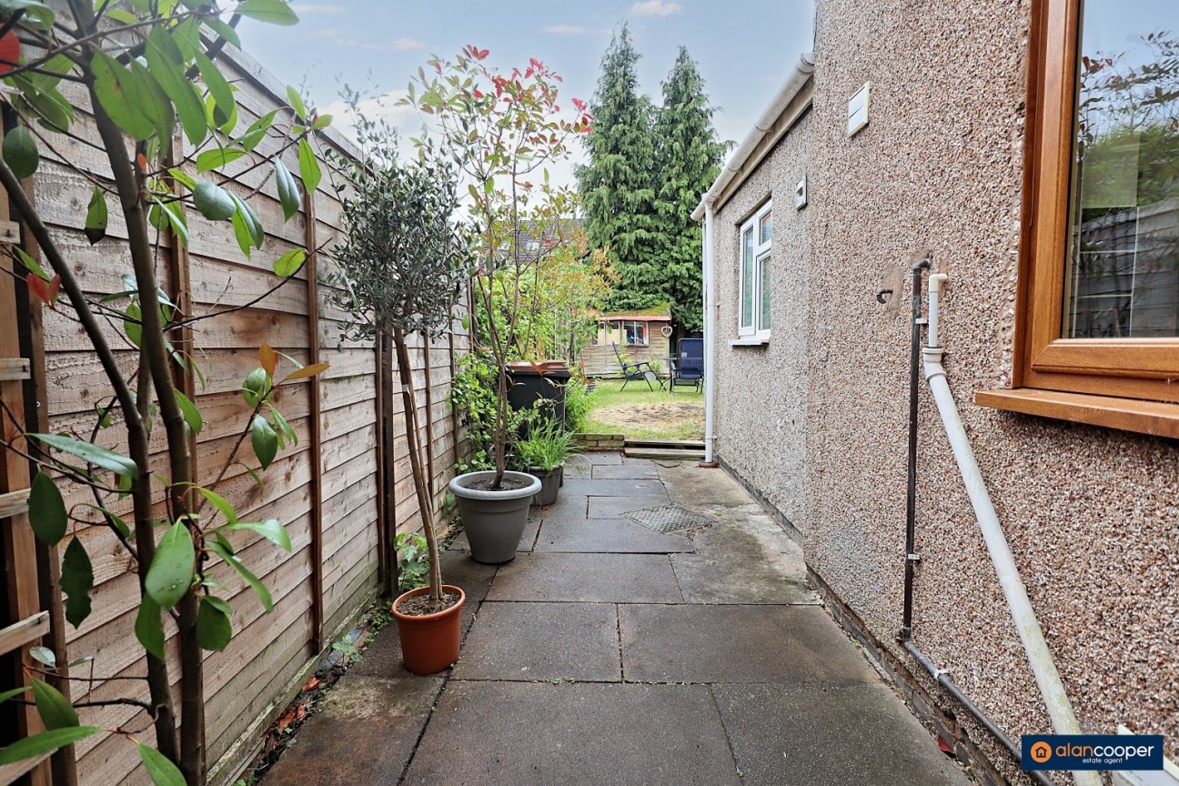 Orchard Street, Nuneaton, CV11 4