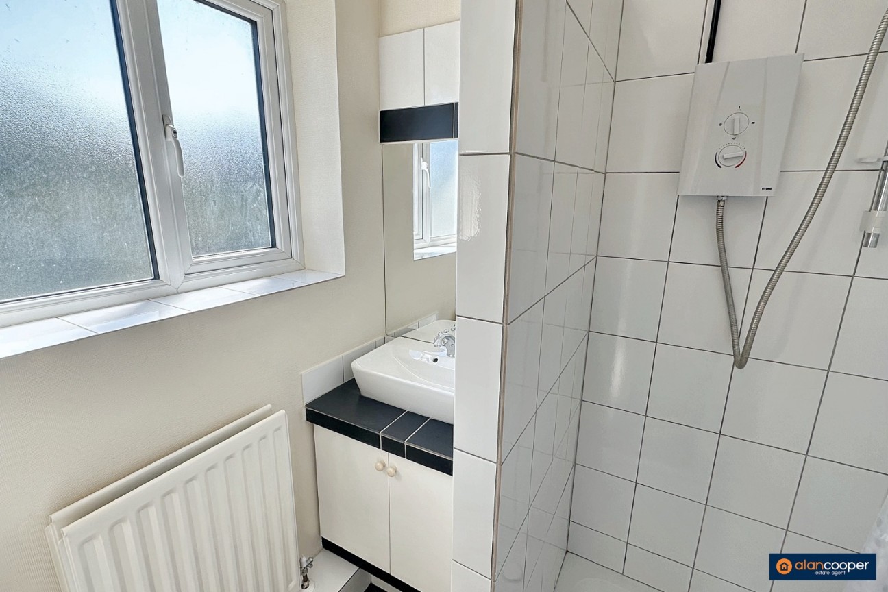 Vale View, Stockingford, Nuneaton, CV10 8AL