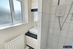 Vale View, Stockingford, Nuneaton, CV10 8AL