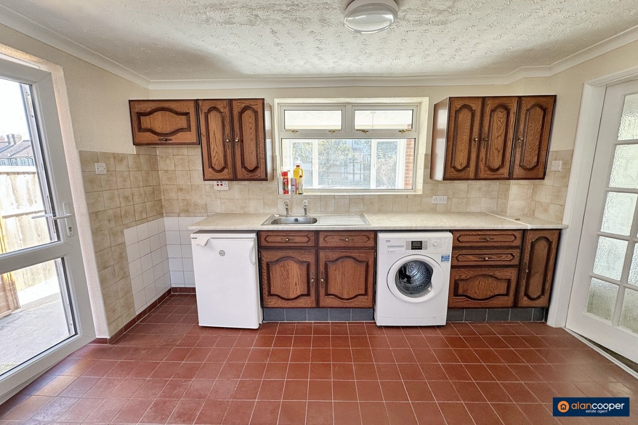 Vale View, Stockingford, Nuneaton, CV10 8AL
