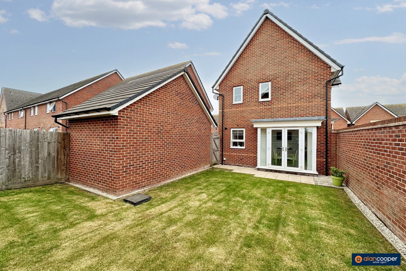 Orangery Close, St James Gate, Weddington, Nuneaton, CV10 0GD