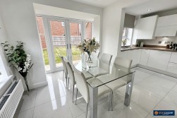 Orangery Close, St James Gate, Weddington, Nuneaton, CV10 0GD