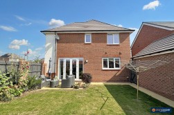 Roman Avenue, Heritage Fields, Nuneaton, CV11 6AF