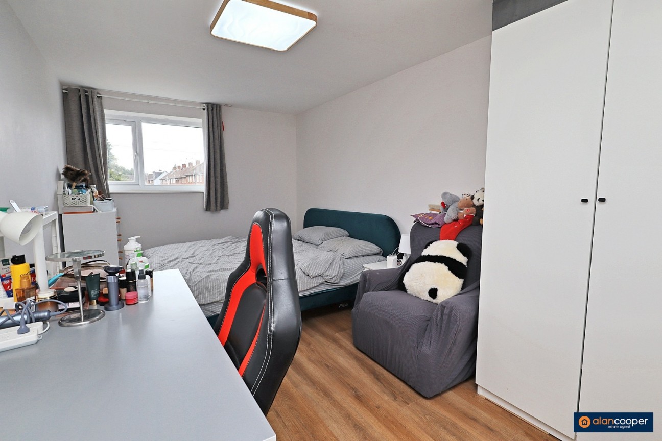 The Dingle, Nuneaton, CV10 9DH