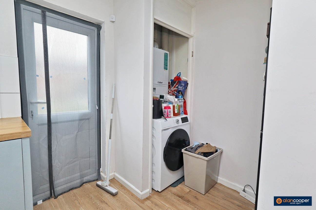 The Dingle, Nuneaton, CV10 9DH