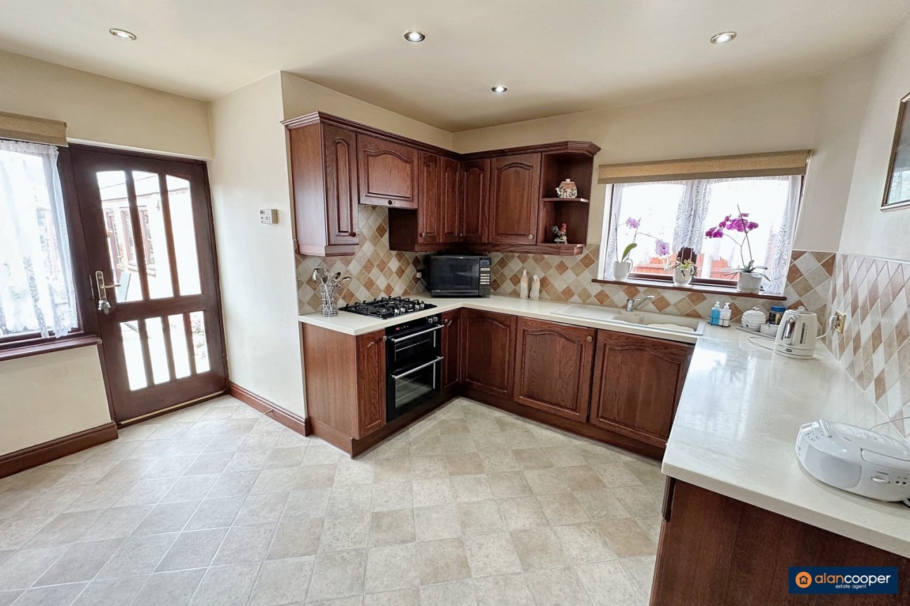Gipsy Lane, Whitestone, Nuneaton, CV11 4SH