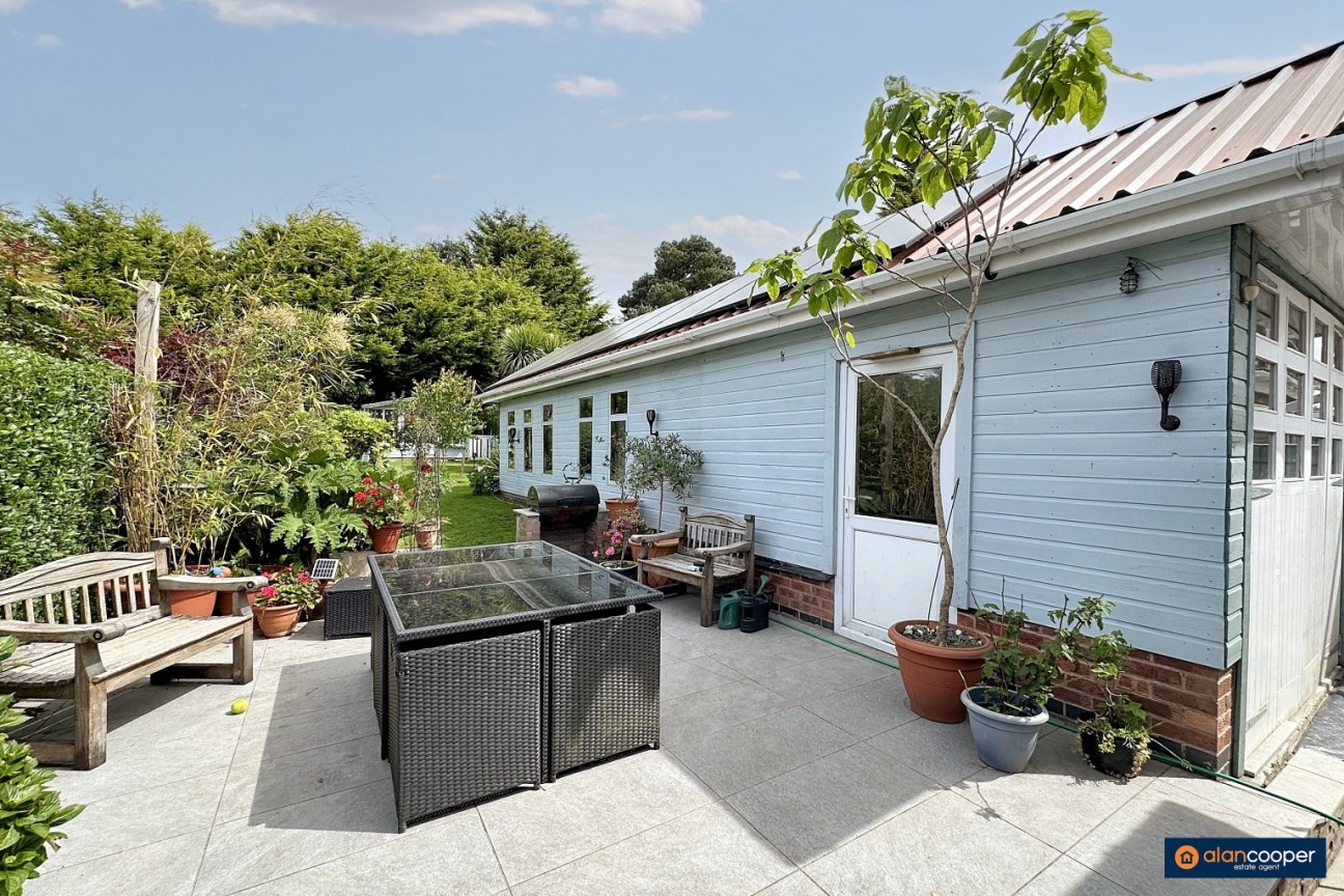 Cleveley Drive, Nuneaton, CV10 0JZ