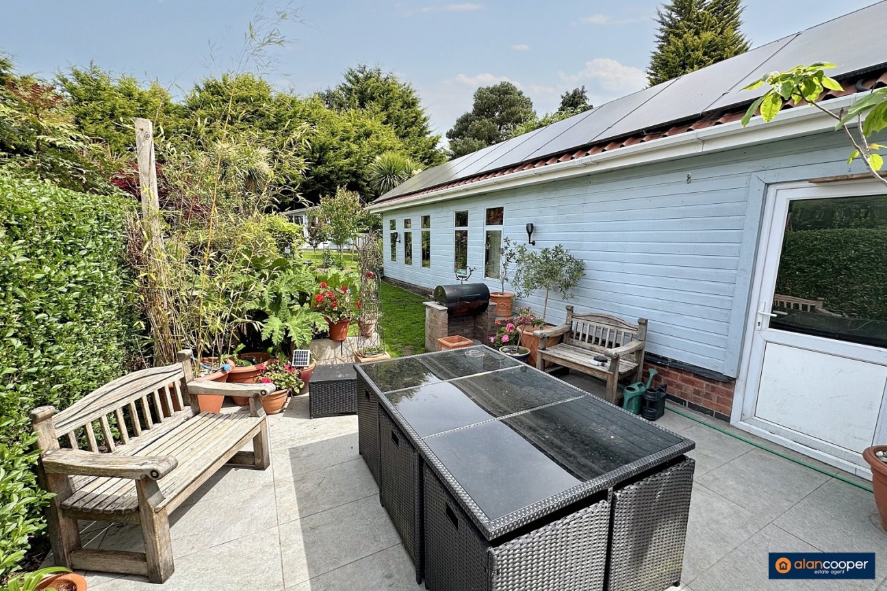 Cleveley Drive, Nuneaton, CV10 0JZ