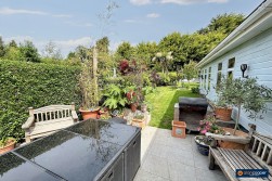 Cleveley Drive, Nuneaton, CV10 0JZ