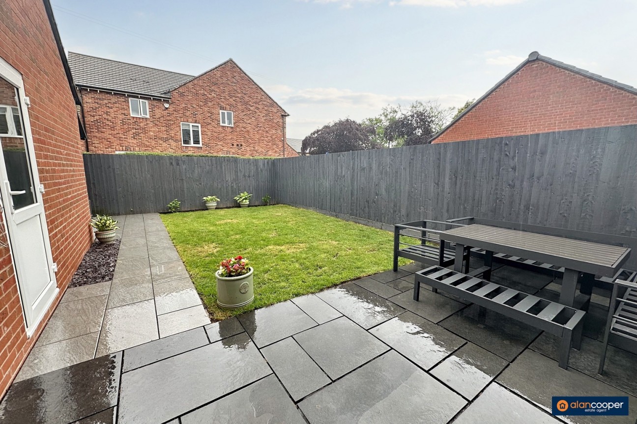 Ashtree Close, Royal Park, Nuneaton, CV11 6WT