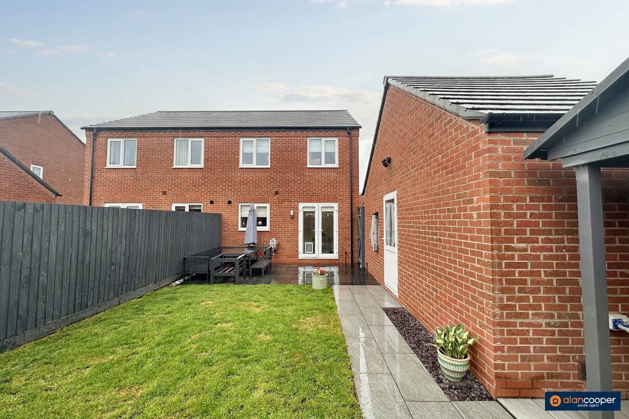 Ashtree Close, Royal Park, Nuneaton, CV11 6WT