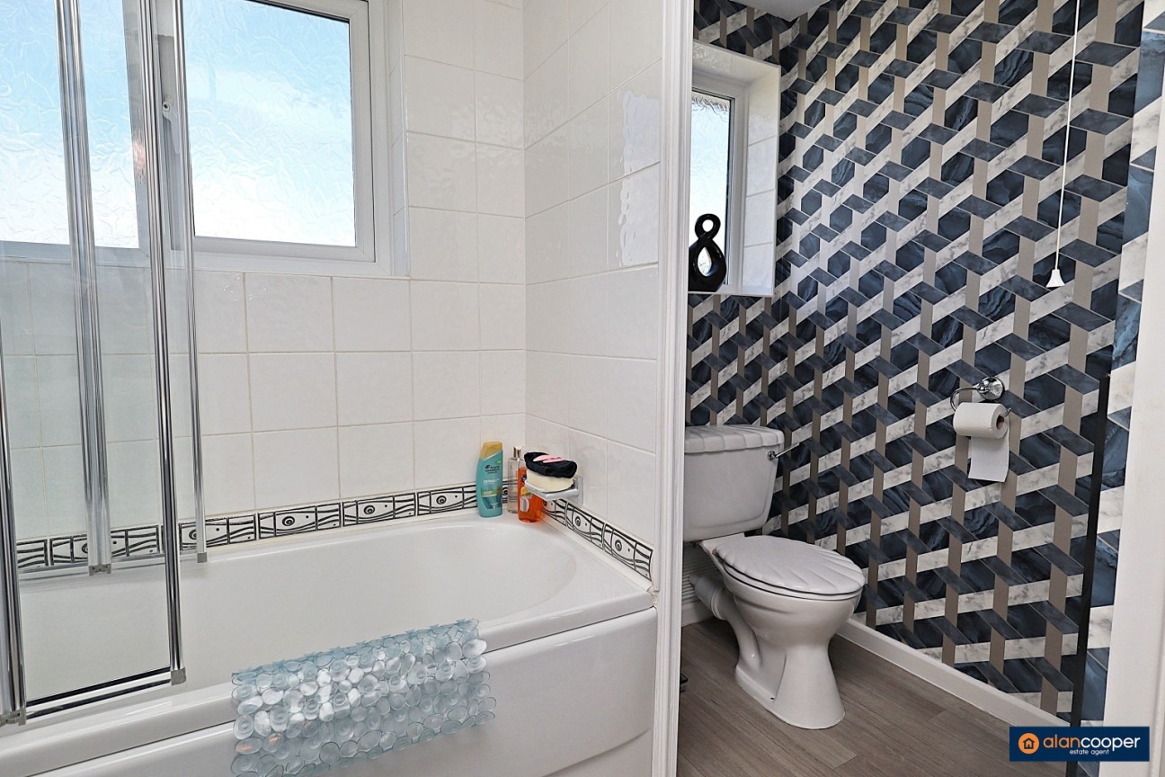 Leaward Close, Nuneaton, CV10 7DG