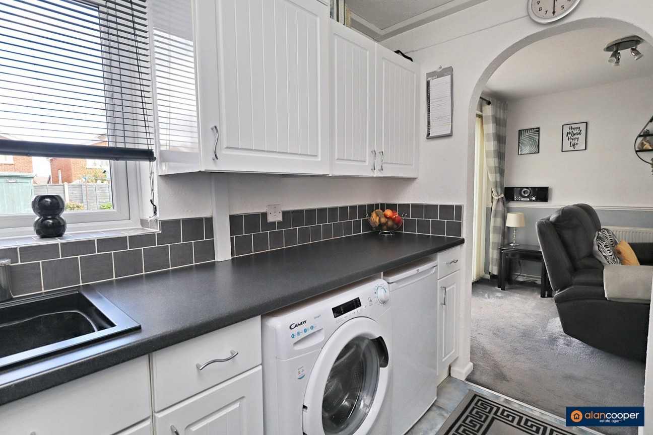 Leaward Close, Nuneaton, CV10 7DG