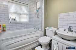 Upton Drive, Maple Park, Nuneaton, CV11 4GF