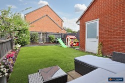 Upton Drive, Maple Park, Nuneaton, CV11 4GF