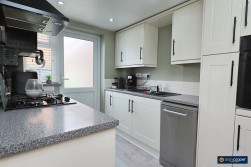 Upton Drive, Maple Park, Nuneaton, CV11 4GF