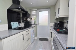 Upton Drive, Maple Park, Nuneaton, CV11 4GF