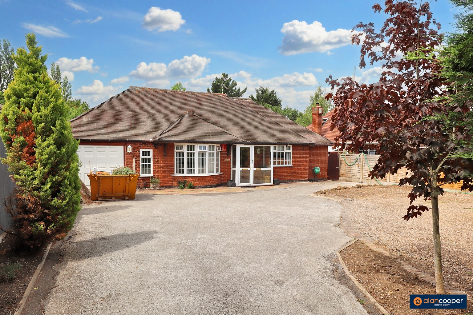 Nuneaton Road, Bulkington, CV12 9RZ