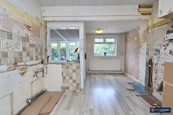 Nuneaton Road, Bulkington, CV12 9RZ