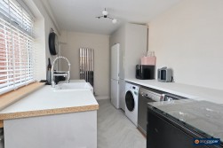 Nuneaton Road, Bulkington, CV12 9RZ